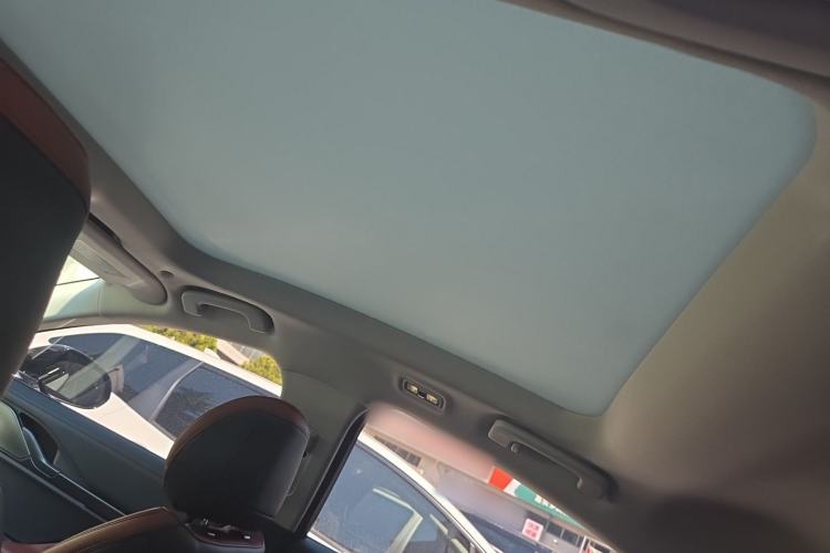 Used Lincoln Z 2025 2.0T Luxury Edition Headliner