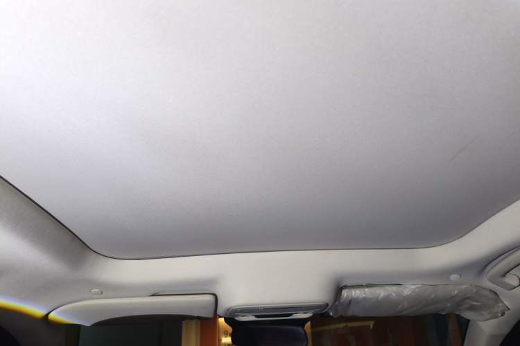 Used Lincoln Z 2025 2.0T Prestige Edition Headliner