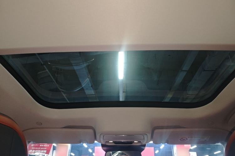 Used Lincoln Z 2025 2.0T Prestige Edition Headliner