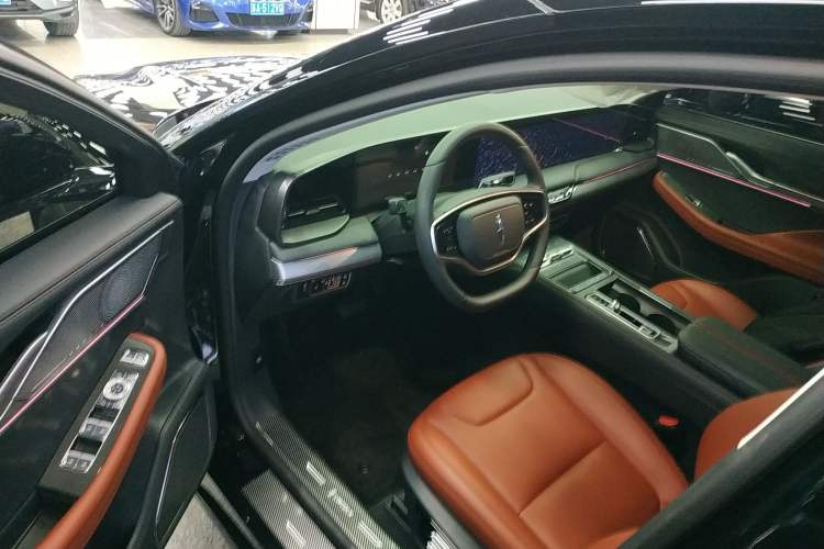 Used Lincoln Z 2025 2.0T Prestige Edition Left Front Seat