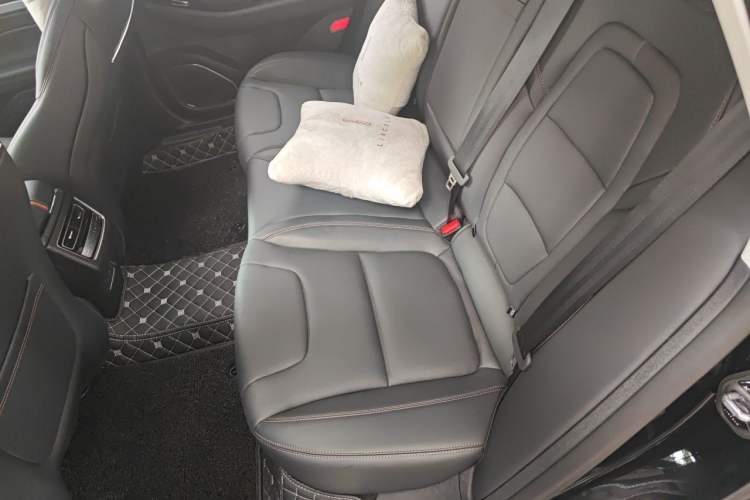 Used Lincoln Z 2025 2.0T Prestige Edition Left Rear Seat