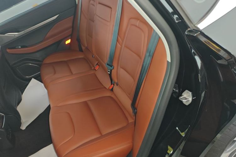 Used Lincoln Z 2025 2.0T Prestige Edition Left Rear Seat