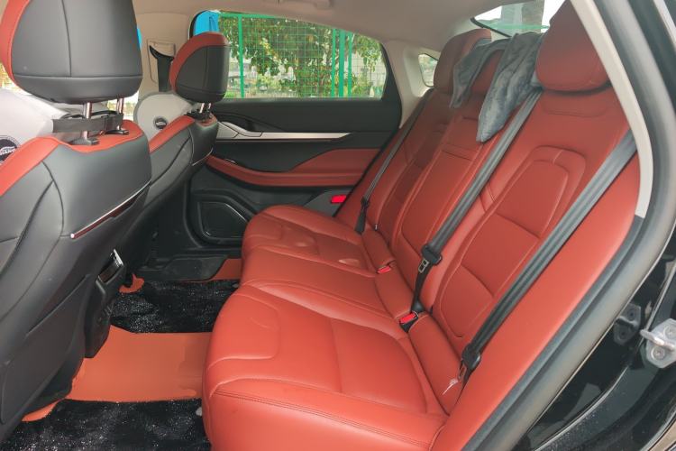Used Lincoln Z 2025 2.0T Prestige Edition Left Rear Seat