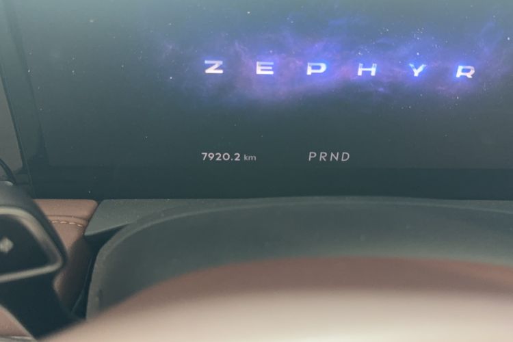 Used Lincoln Z 2025 2.0T Prestige Hybrid Edition Odometer Close Up