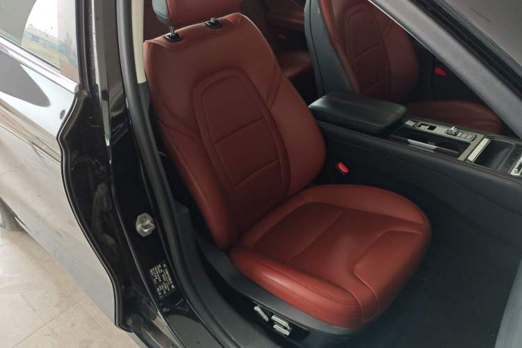 Used Lincoln Z 2025 2.0T Prestige Edition Right Front Seat