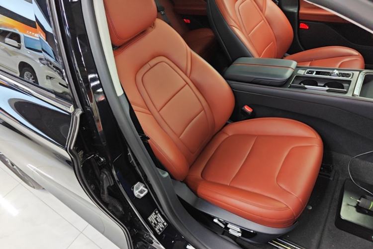 Used Lincoln Z 2025 2.0T Prestige Edition Right Front Seat