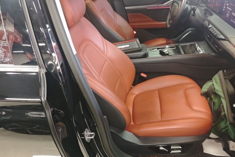 Used Lincoln Z 2025 2.0T Prestige Edition Right Front Seat