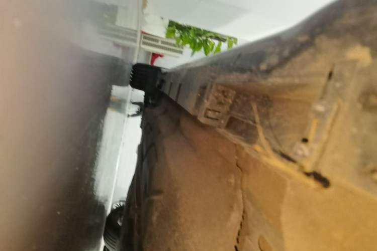 Used Lincoln Z 2025 2.0T Prestige Edition Right Side Sill