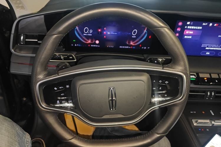 Used Lincoln Z 2025 2.0T Prestige Edition Steering Wheel