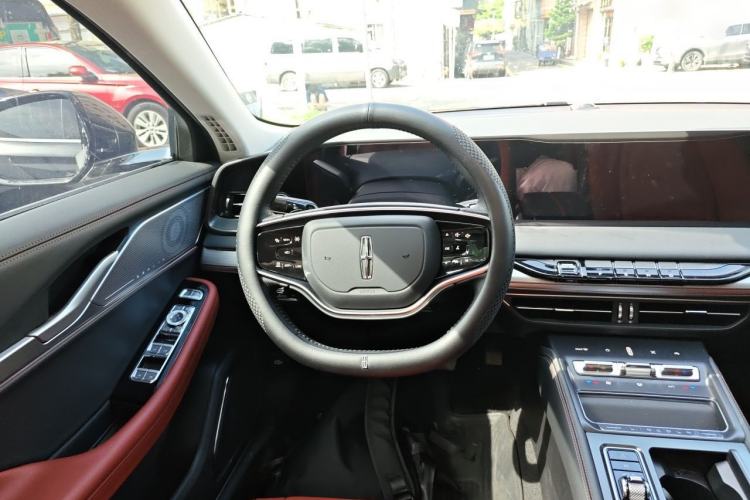 Used Lincoln Z 2025 2.0T Luxury Edition Steering Wheel