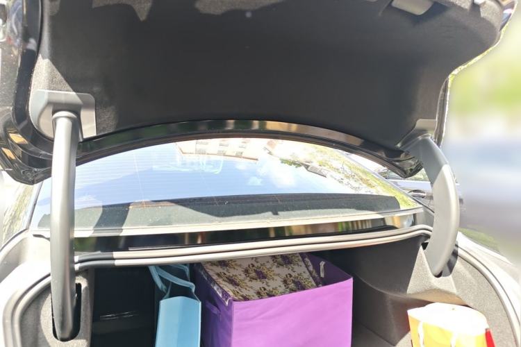 Used Lincoln Z 2025 2.0T Luxury Edition Trunk