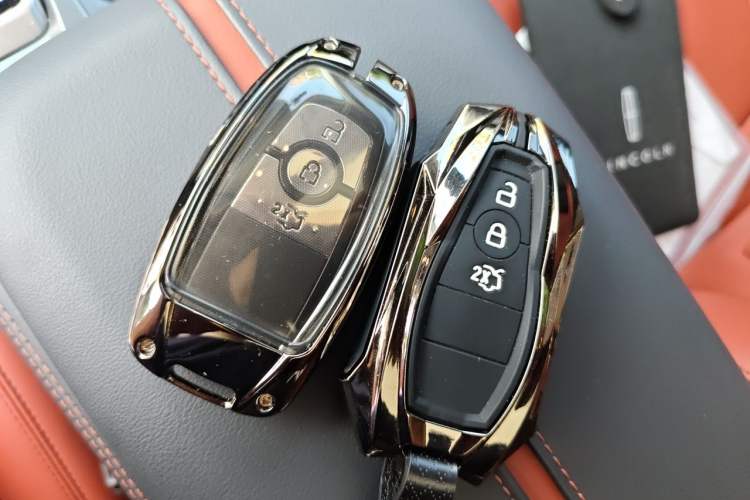 Used Lincoln Z 2025 2.0T Luxury Edition Vehicle Key