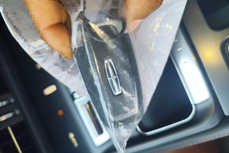 Used Lincoln Z 2025 2.0T Prestige Hybrid Edition Vehicle Key