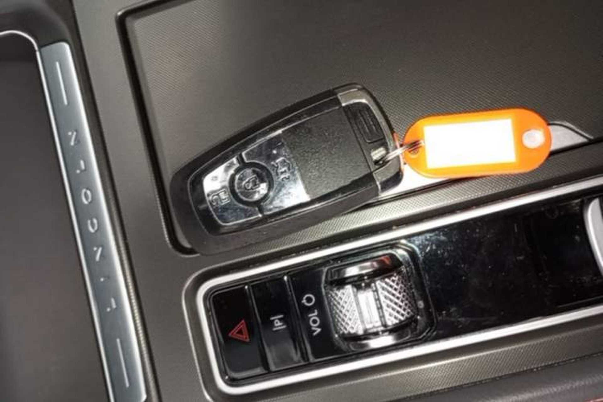Used Lincoln Z 2025 2.0T Prestige Edition Vehicle Key