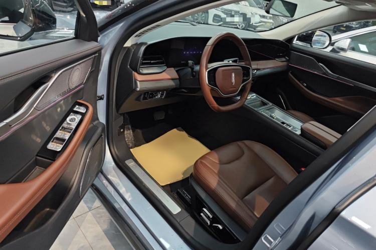 Used Lincoln Z 2025 2.0T Prestige Hybrid Edition Driver Seat