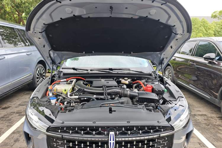 Used Lincoln Z 2025 2.0T Zunyi Hybrid Version Engine Bay