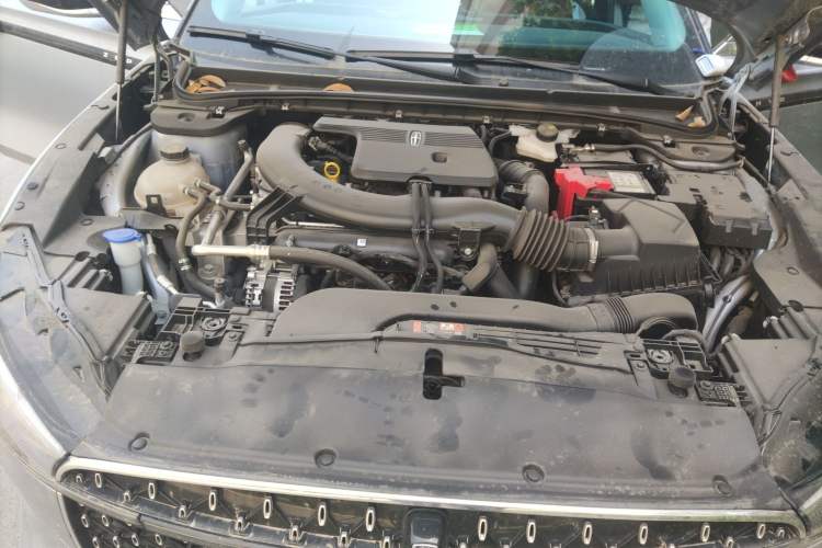 Used Lincoln Z 2025 2.0T Prestige Edition Engine Bay