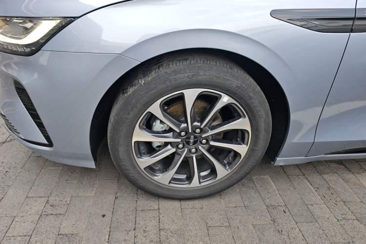 Used Lincoln Z 2025 2.0T Prestige Edition Exterior 4