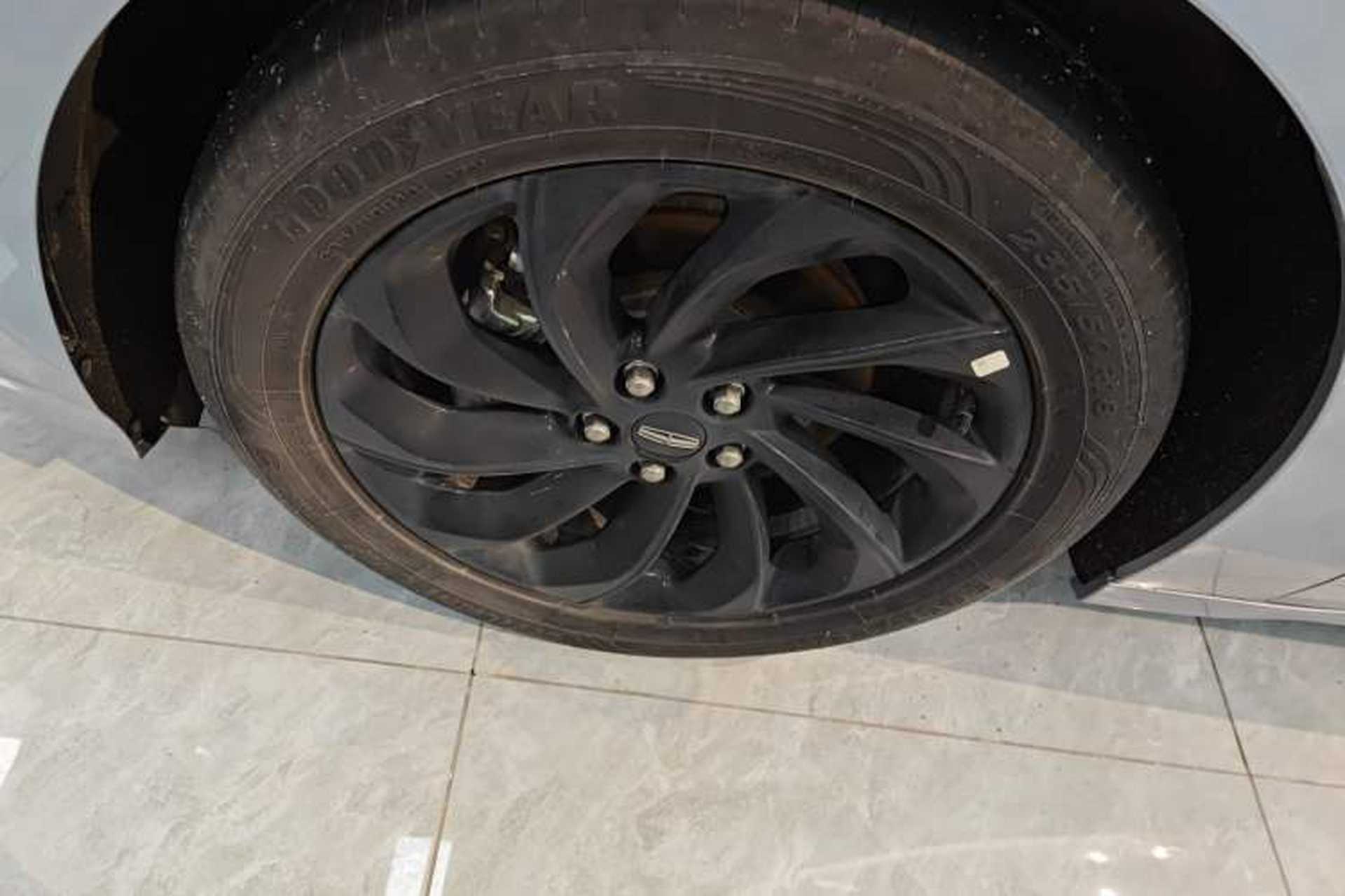 Used Lincoln Z 2025 2.0T Prestige Hybrid Edition Exterior 4