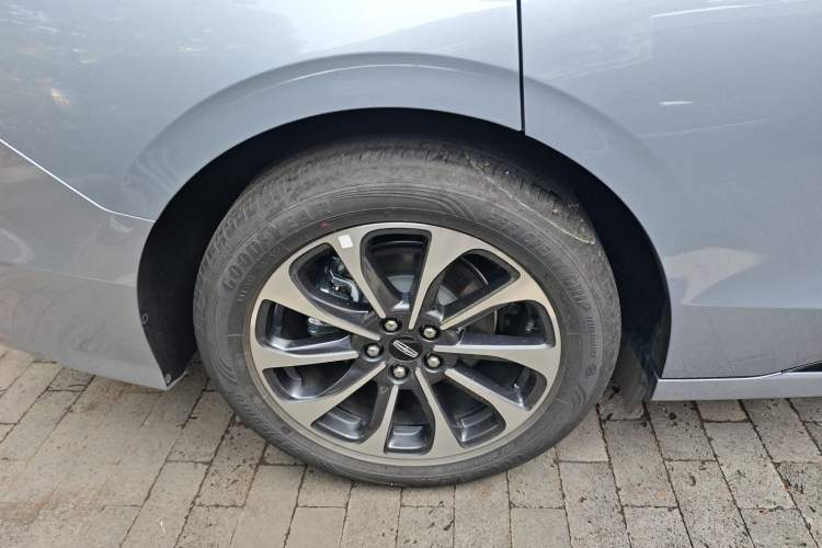 Used Lincoln Z 2025 2.0T Prestige Edition Exterior 5