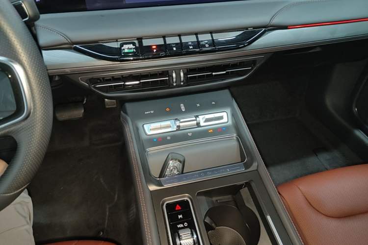Used Lincoln Z 2025 2.0T Prestige Edition Gear Lever