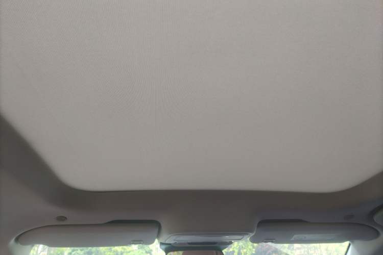 Used Lincoln Z 2025 2.0T Prestige Edition Headliner