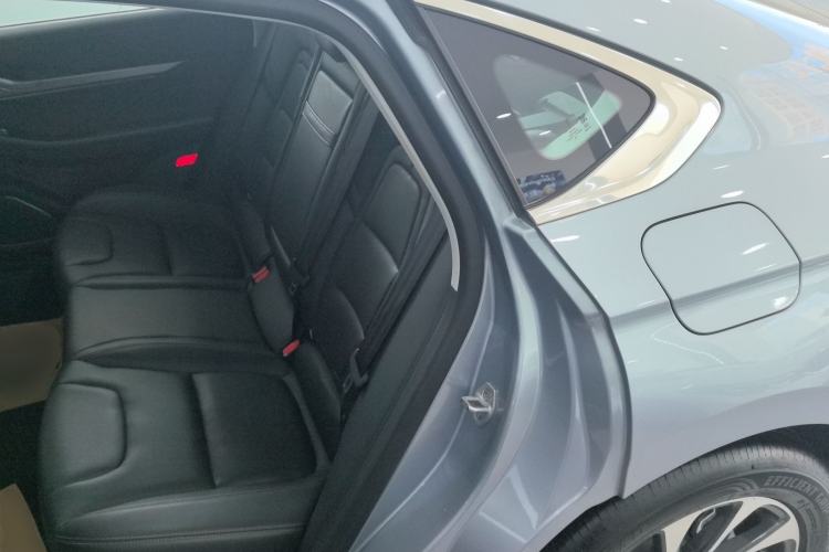 Used Lincoln Z 2025 2.0T Prestige Edition Left Rear Seat