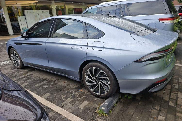 Used Lincoln Z 2025 2.0T Zunyi Hybrid Version Left Side