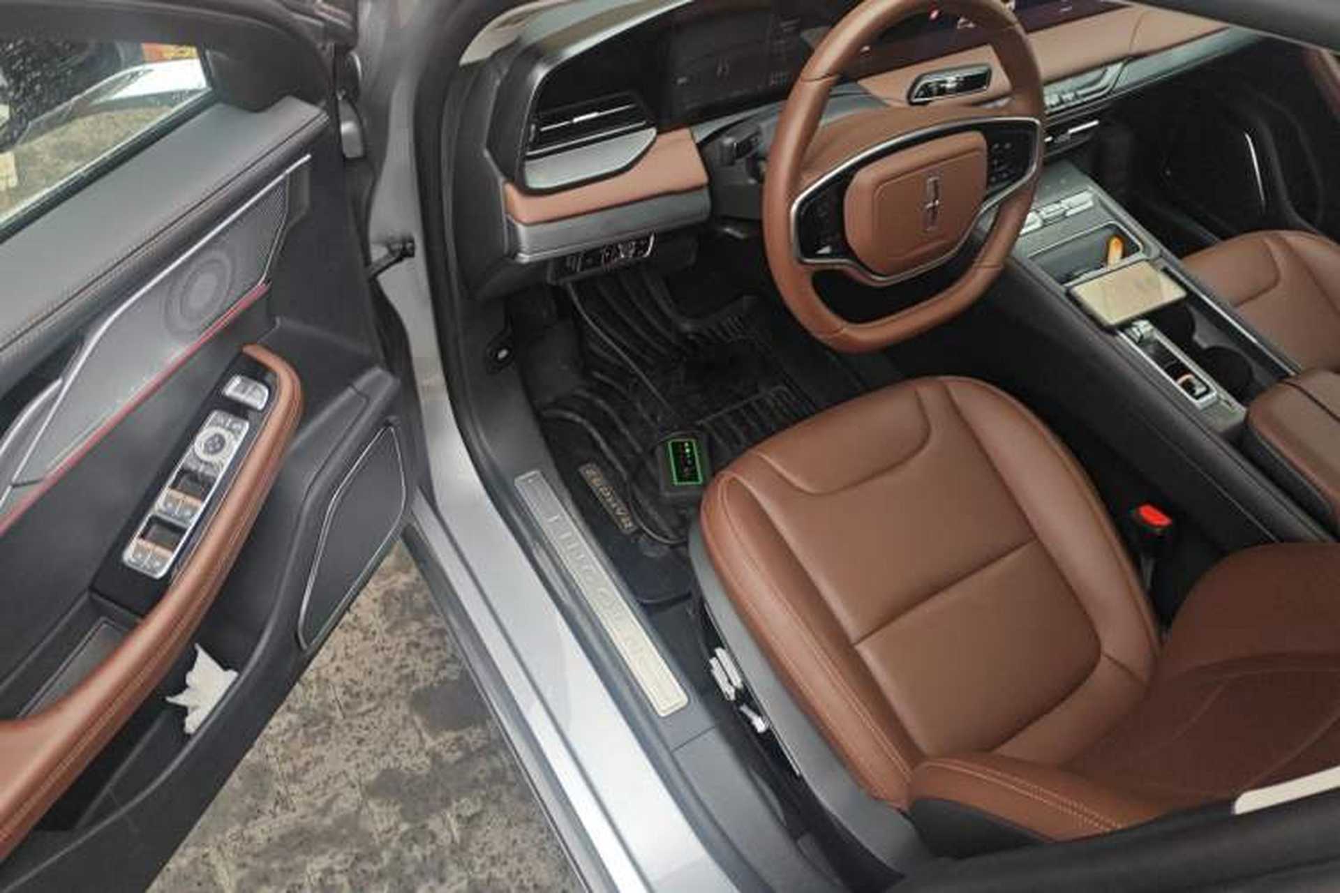 Used Lincoln Z 2025 2.0T Prestige Hybrid Edition Driver Seat