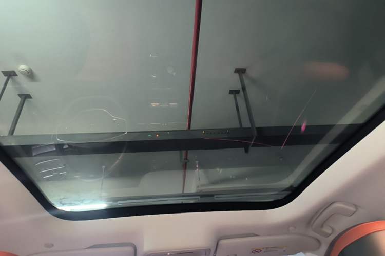 Used Lincoln Z 2025 2.0T Luxury Edition Headliner