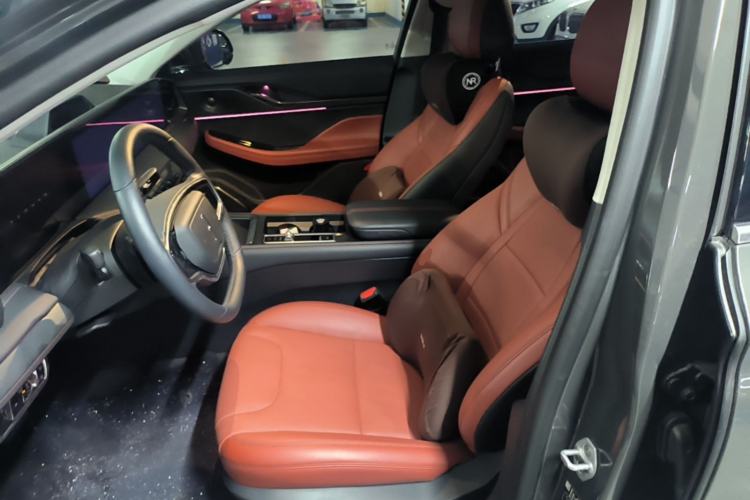 Used Lincoln Z 2025 2.0T Luxury Edition Left Front Seat