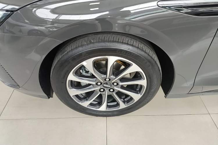 Used Lincoln Z 2025 2.0T Prestige Edition Left Front Wheel Hub