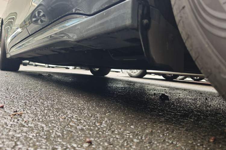 Used Lincoln Z 2025 2.0T Prestige Edition Left Side Sill