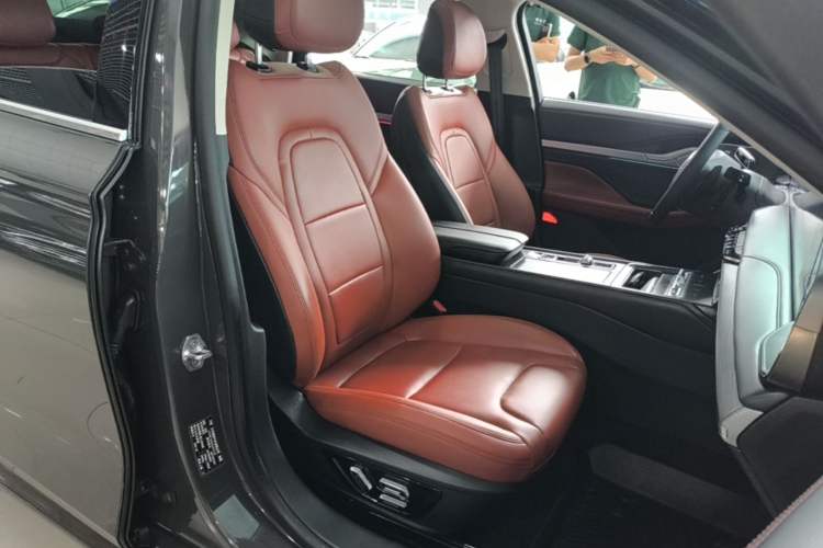 Used Lincoln Z 2025 2.0T Prestige Edition Right Front Seat