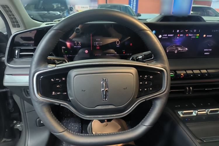Used Lincoln Z 2025 2.0T Luxury Edition Steering Wheel