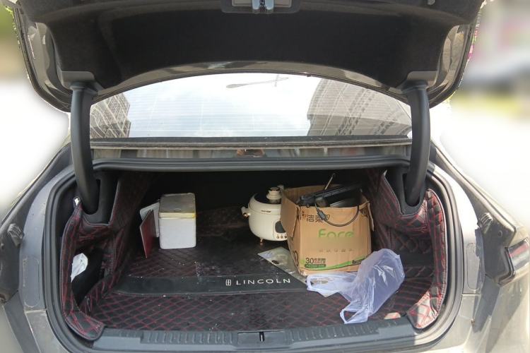 Used Lincoln Z 2025 2.0T Prestige Edition Trunk