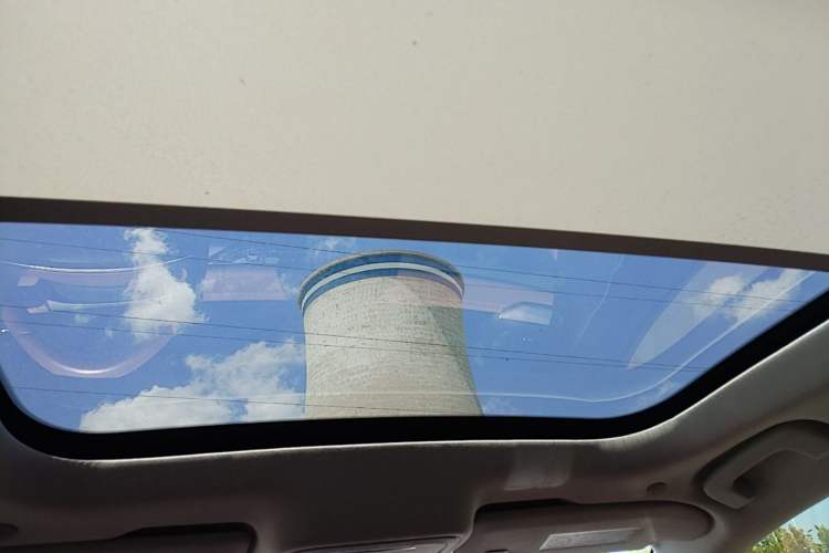 Used Lincoln Z 2025 2.0T Prestige Hybrid Edition Headliner