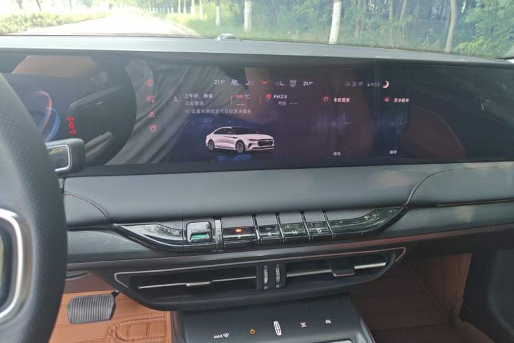 Used Lincoln Z 2025 2.0T Prestige Edition Audio And AC Panel