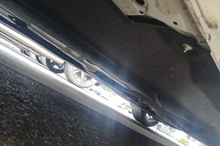 Used Lincoln Z 2025 2.0T Prestige Hybrid Edition Chassis Front Left