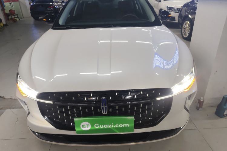 Used Lincoln Z 2025 2.0T Prestige Hybrid Edition Front