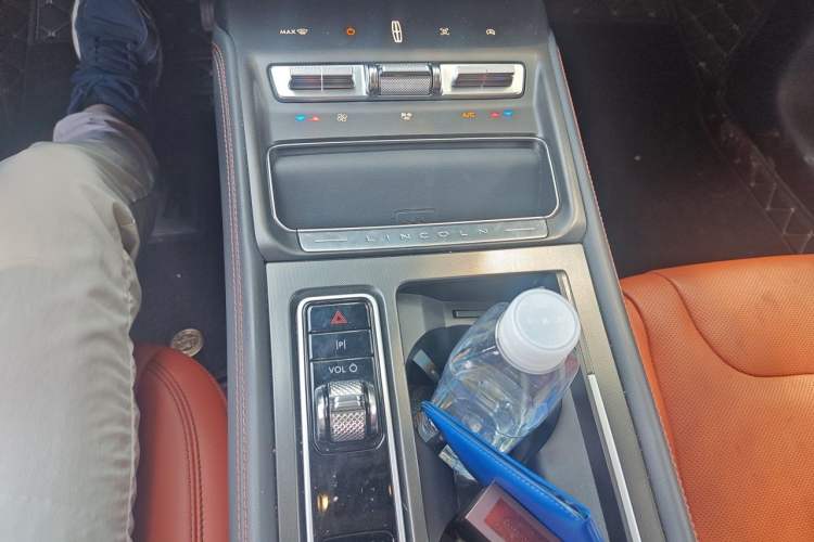 Used Lincoln Z 2025 2.0T Luxury Edition Gear Lever