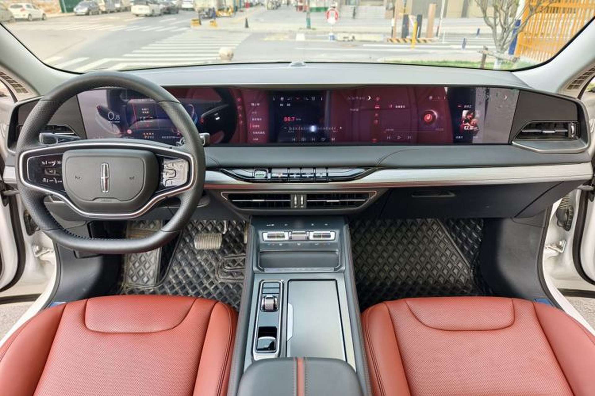 Used Lincoln Z 2025 2.0T Prestige Edition Interior 3