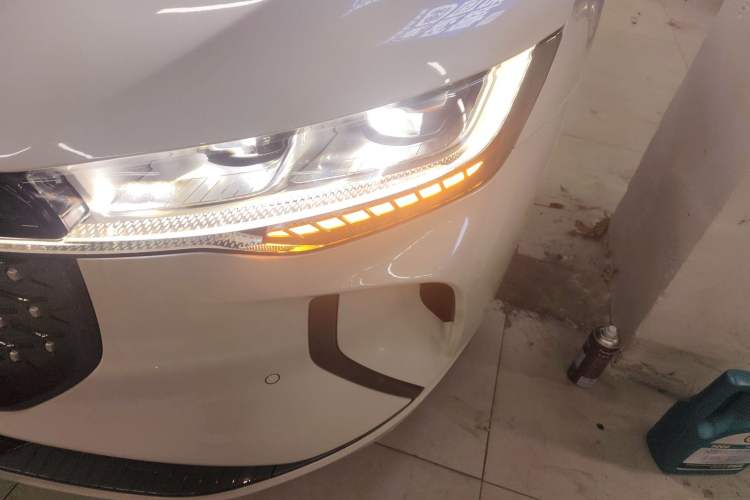 Used Lincoln Z 2025 2.0T Prestige Hybrid Edition Left Front Headlight