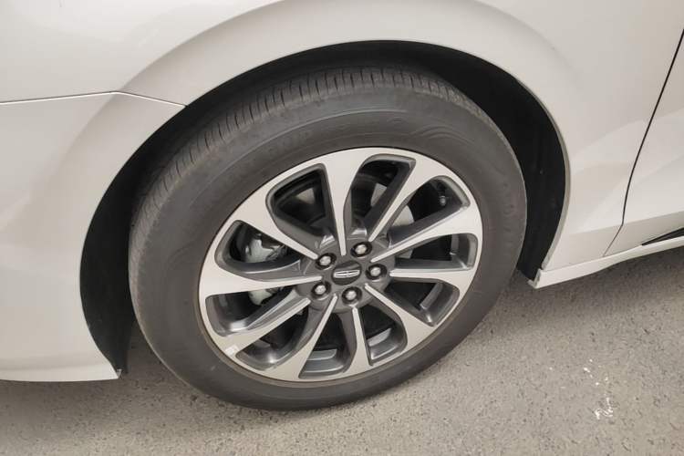 Used Lincoln Z 2025 2.0T Prestige Edition Left Front Wheel Hub