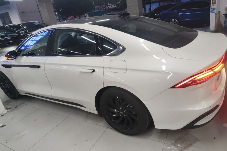 Used Lincoln Z 2025 2.0T Prestige Hybrid Edition Left Side