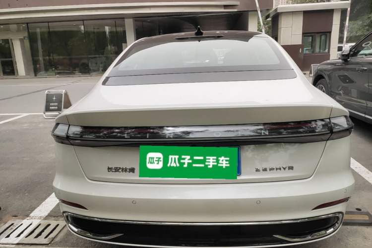 Used Lincoln Z 2025 2.0T Prestige Edition Rear
