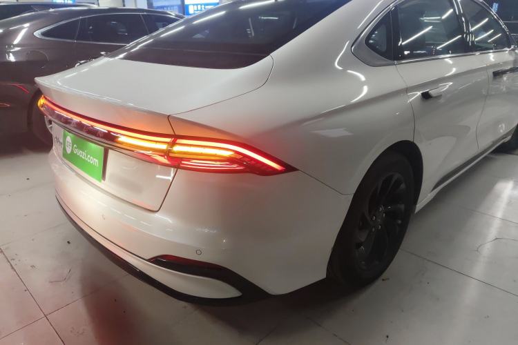 Used Lincoln Z 2025 2.0T Prestige Hybrid Edition Rear Right 45 Deg