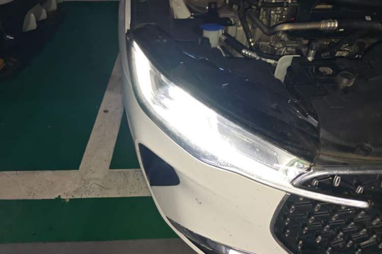 Used Lincoln Z 2025 2.0T Prestige Edition Right Front Headlight