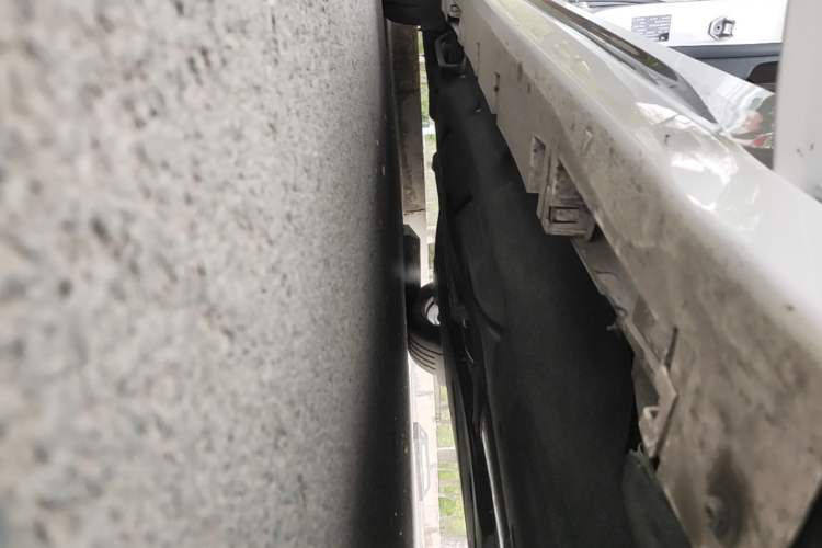 Used Lincoln Z 2025 2.0T Prestige Edition Right Side Sill