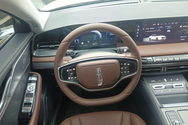Used Lincoln Z 2025 2.0T Prestige Hybrid Edition Steering Wheel